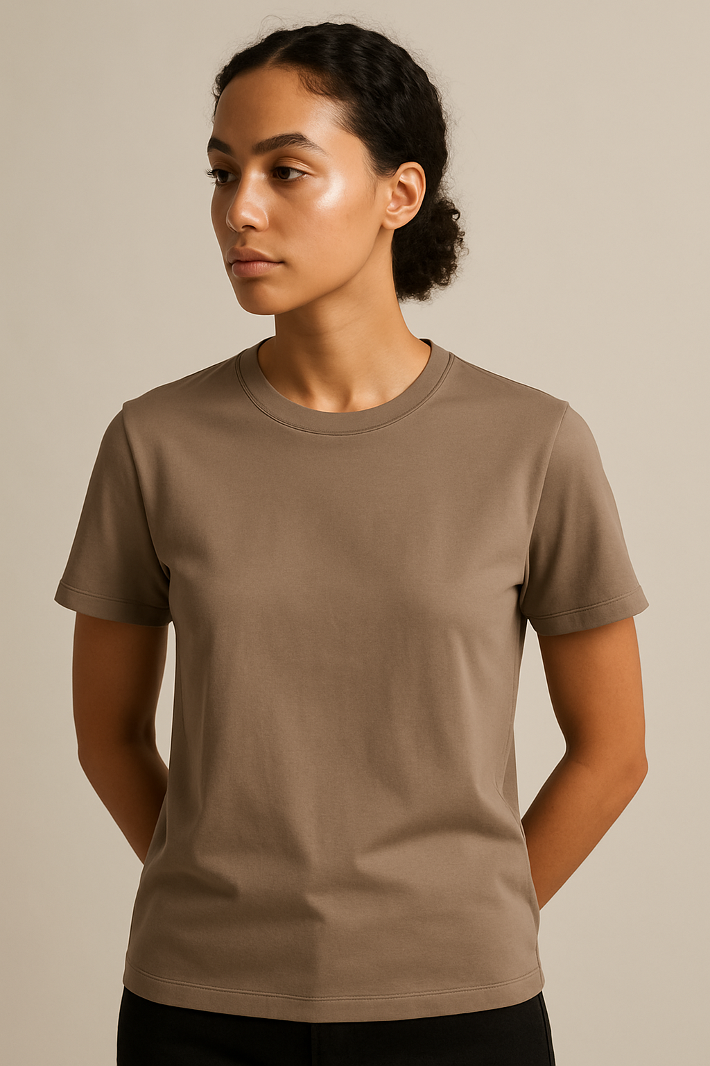 Freya | Basic T-Shirt